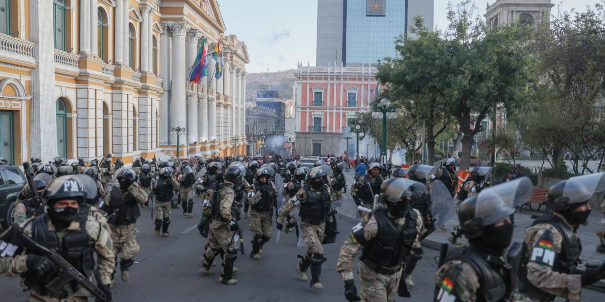 El golpe de Estado en Bolivia fracasó y los militares se retiraron de la sede de Gobierno