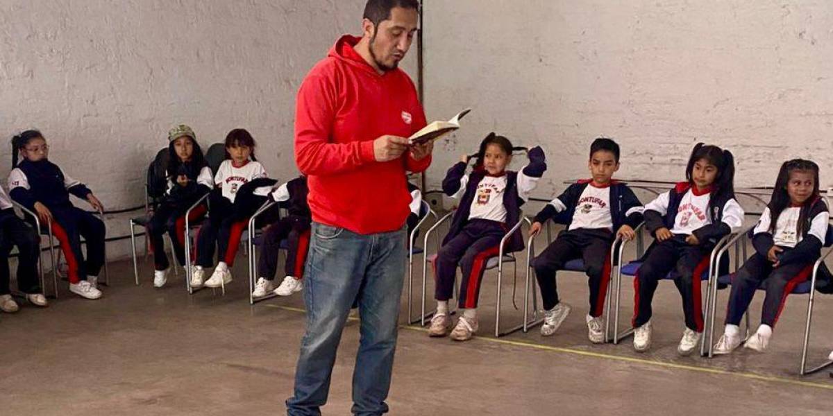 Los horarios de clases se mantienen en Ecuador del 11 al 15 de noviembre