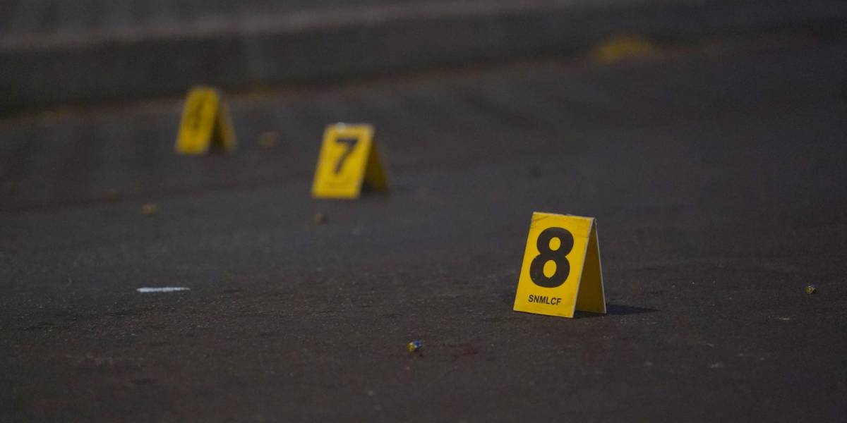 Quito: Tres personas fueron asesinadas en la avenida Martha Bucaram, sur de la urbe