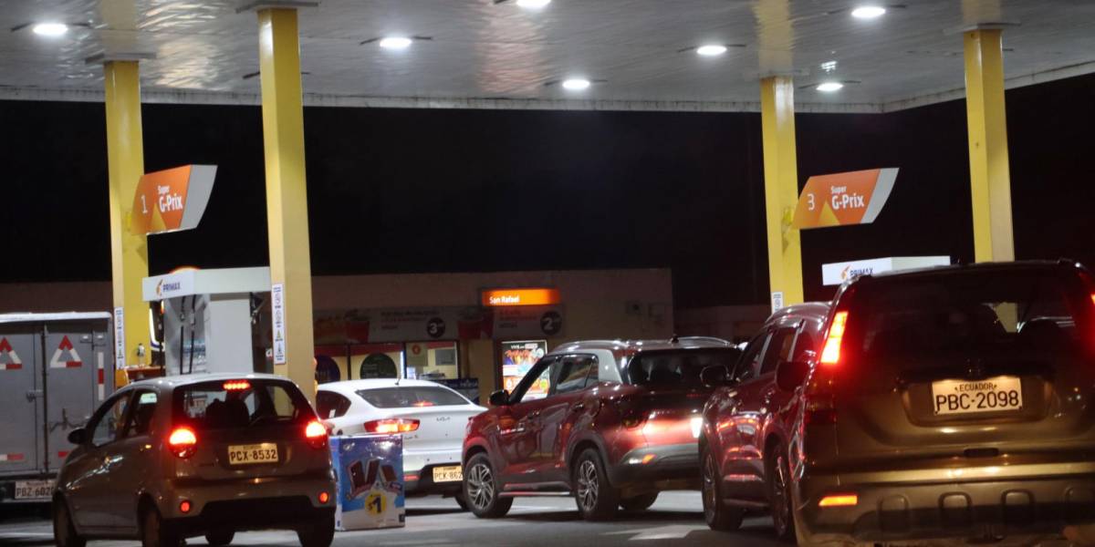 El precio del galón de la gasolina extra y ecopaís será de USD 2,75 desde este viernes 12 de julio