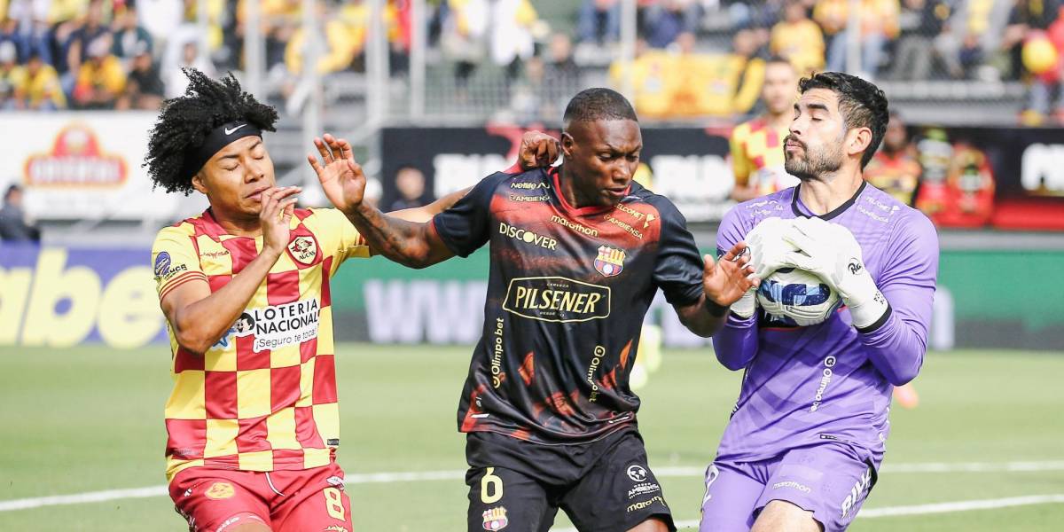 Aucas y Barcelona firman intenso empate en Quito