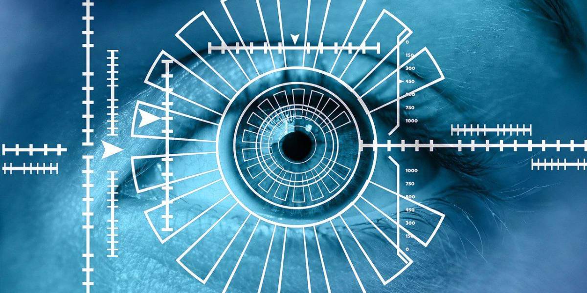 Worldcoin en Ecuador | ¿Cuáles son los riesgos y cómo se puede usar la información obtenida del escaneo del iris?