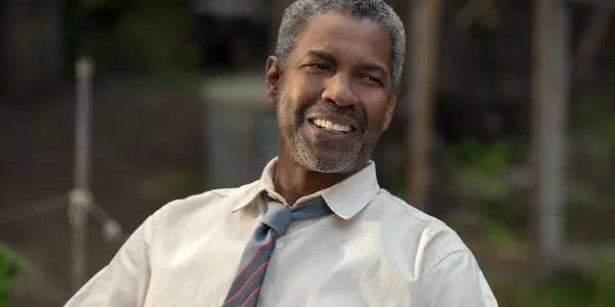 Denzel Washington recibe nombramiento de ministro y es bautizado