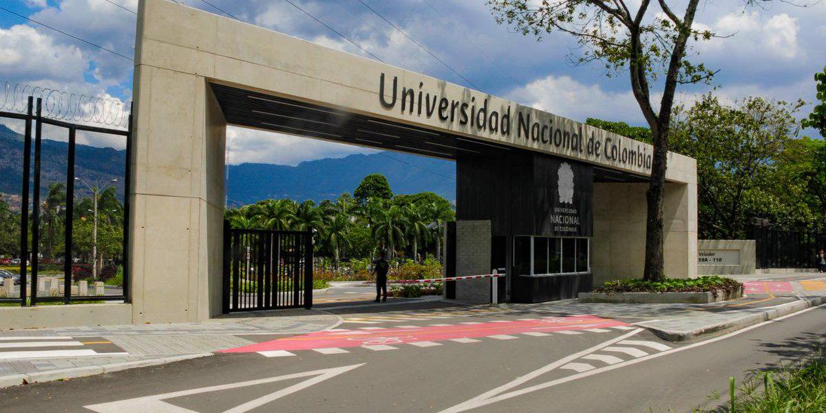Colombia: una explosión por químicos peligrosos en una universidad deja un muerto y dos heridos