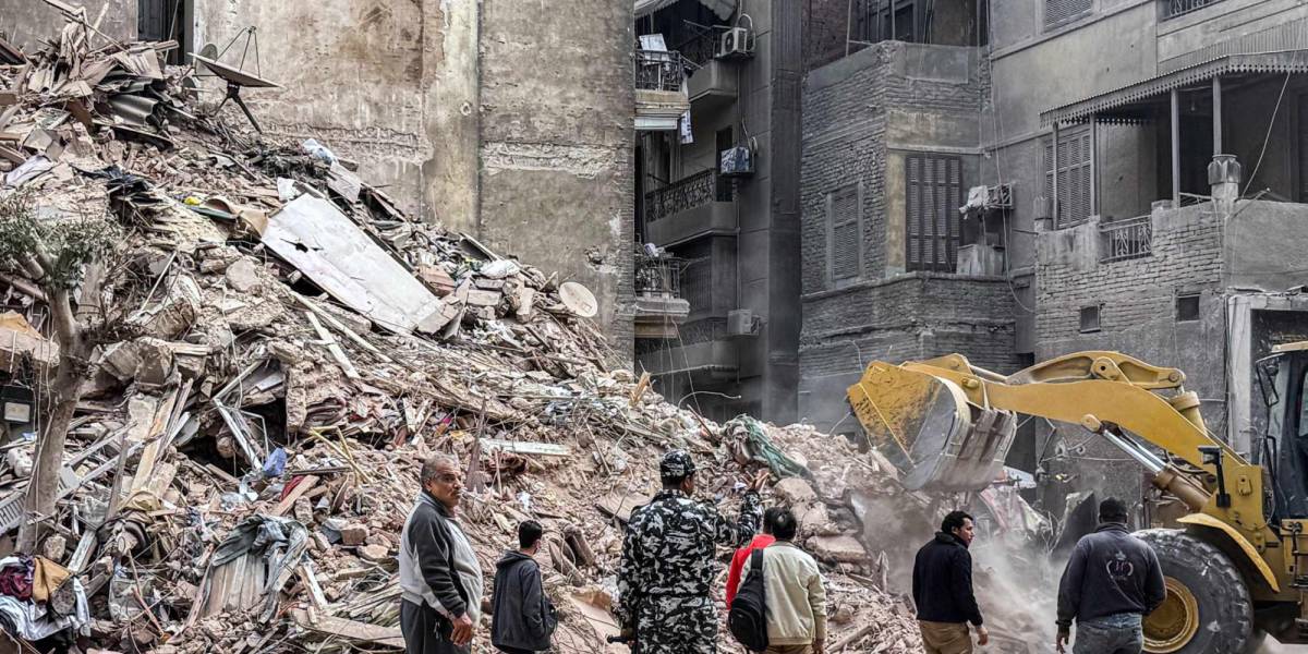 Ocho muertos en el derrumbe de un edificio en Egipto