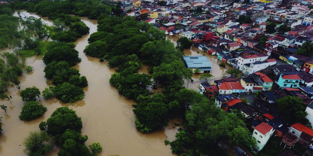 Ruptura de presas amenaza con agravar inundaciones en Brasil