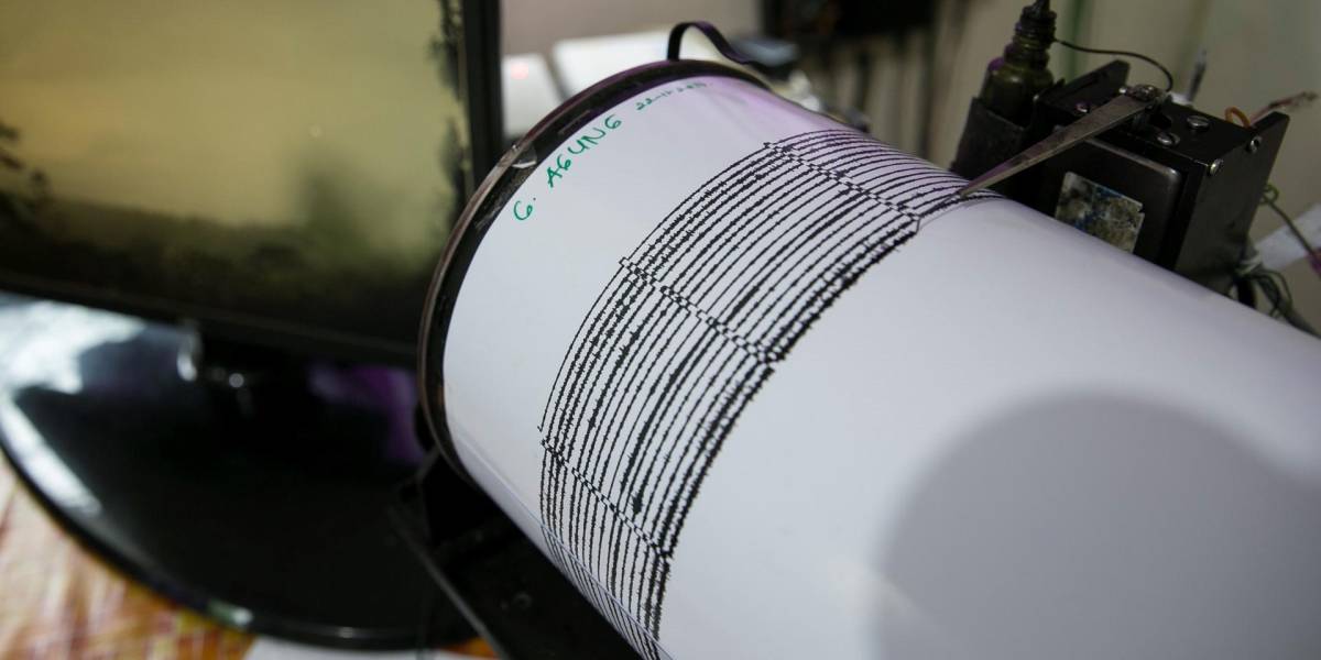 Un sismo de 4,6 grados se sintió a 26,11 kilómetros de Manta