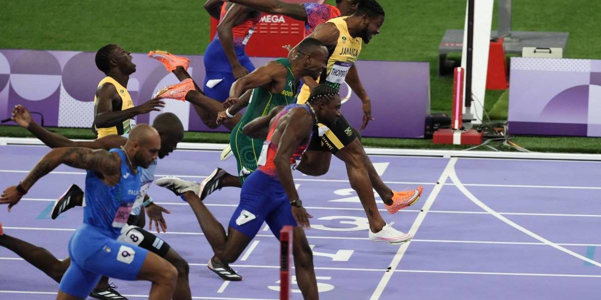 ¿Por qué no ganó Thompson la final de los 100 metros si su pie cruzó la línea antes que el de Noah Lyles?