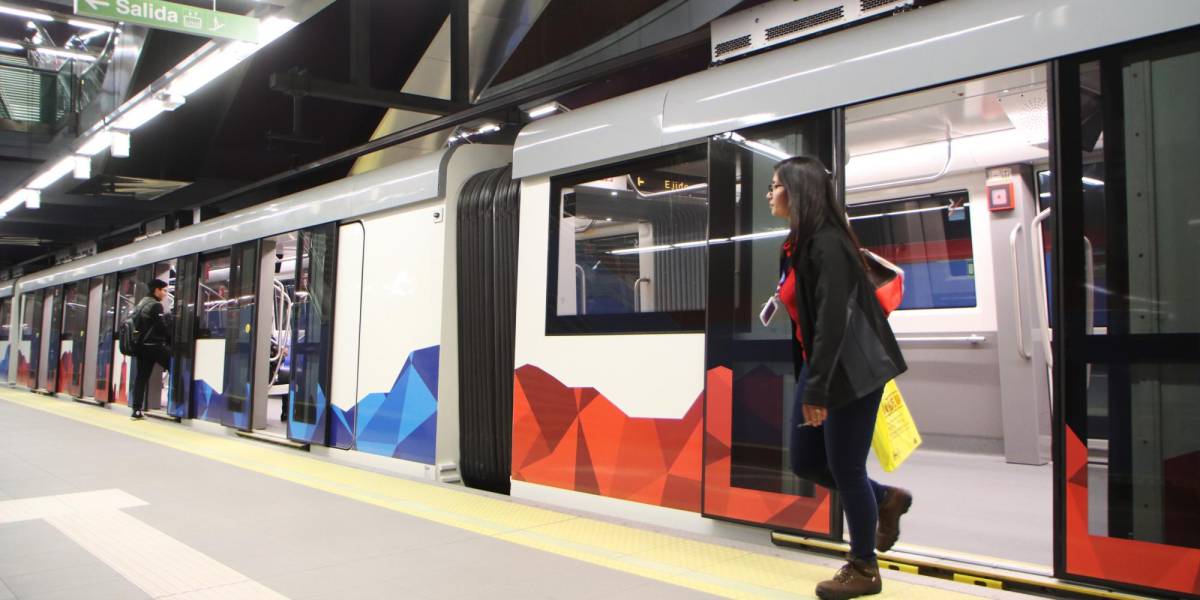 El Metro de Quito asegura que no paralizará sus actividades, tras rumores de posibles suspensiones