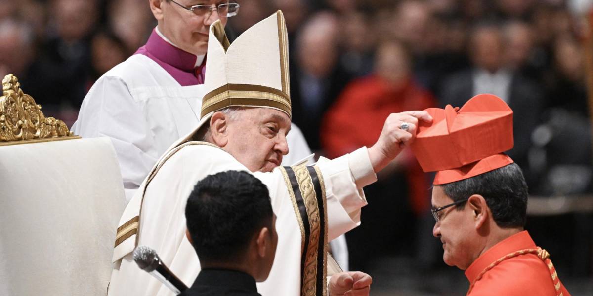 El arzobispo de Guayaquil, Luis Cabrera, es oficializado como nuevo cardenal de la Iglesia católica