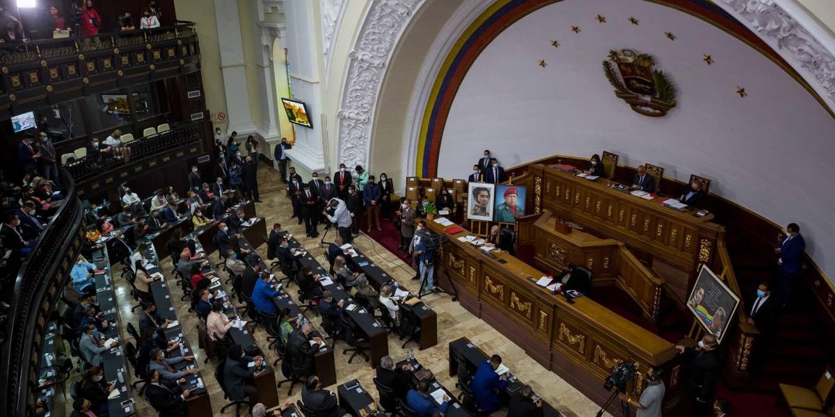 Parlamento venezolano avala la fundación de una agencia latinoamericana del espacio