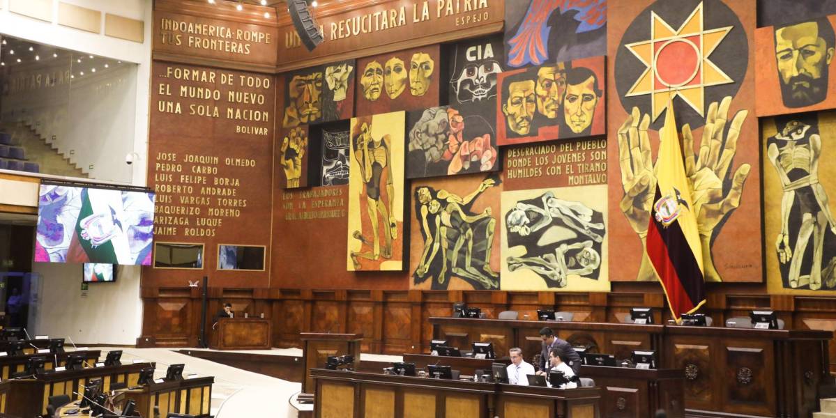 Daniel Noboa objeta la Ley Reformatoria al IESS por segunda ocasión; la Asamblea lo acusa de violar la Constitución