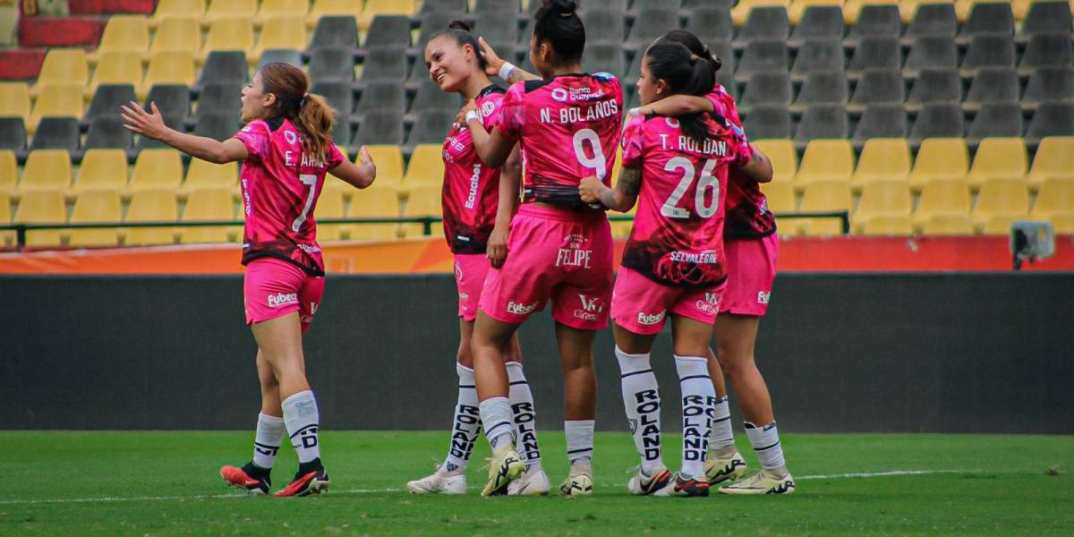 Las Dragonas IDV vencieron a Barcelona SC en la final de ida de la Superliga Femenina