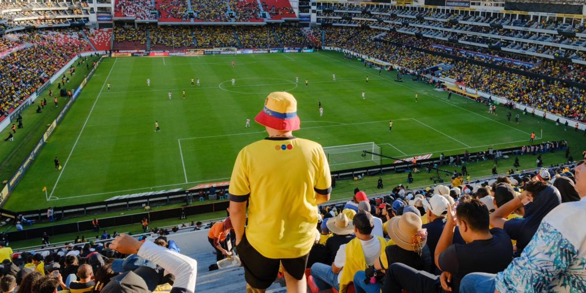 La FIFA sancionó a Ecuador por cánticos homofóbicos en el partido ante Perú