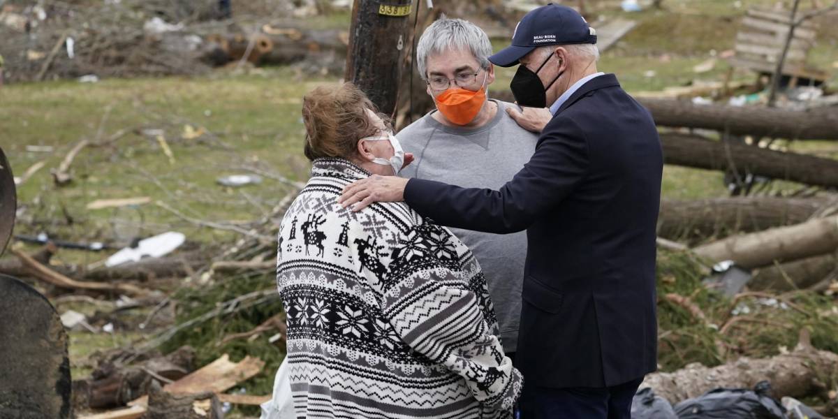 Biden promete ayuda tras devastación por tornados