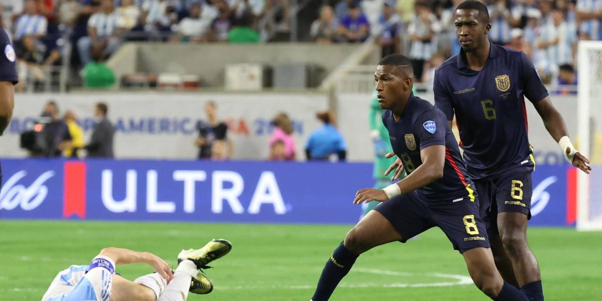 Carlos Gruezo cambió la camiseta con Lionel Messi, luego de la eliminación de Ecuador de la Copa América 2024