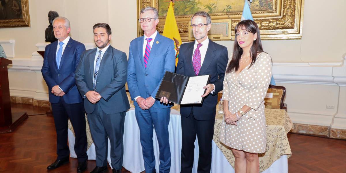 Ecuador recibirá créditos por más de USD 121 millones para producción y agricultura