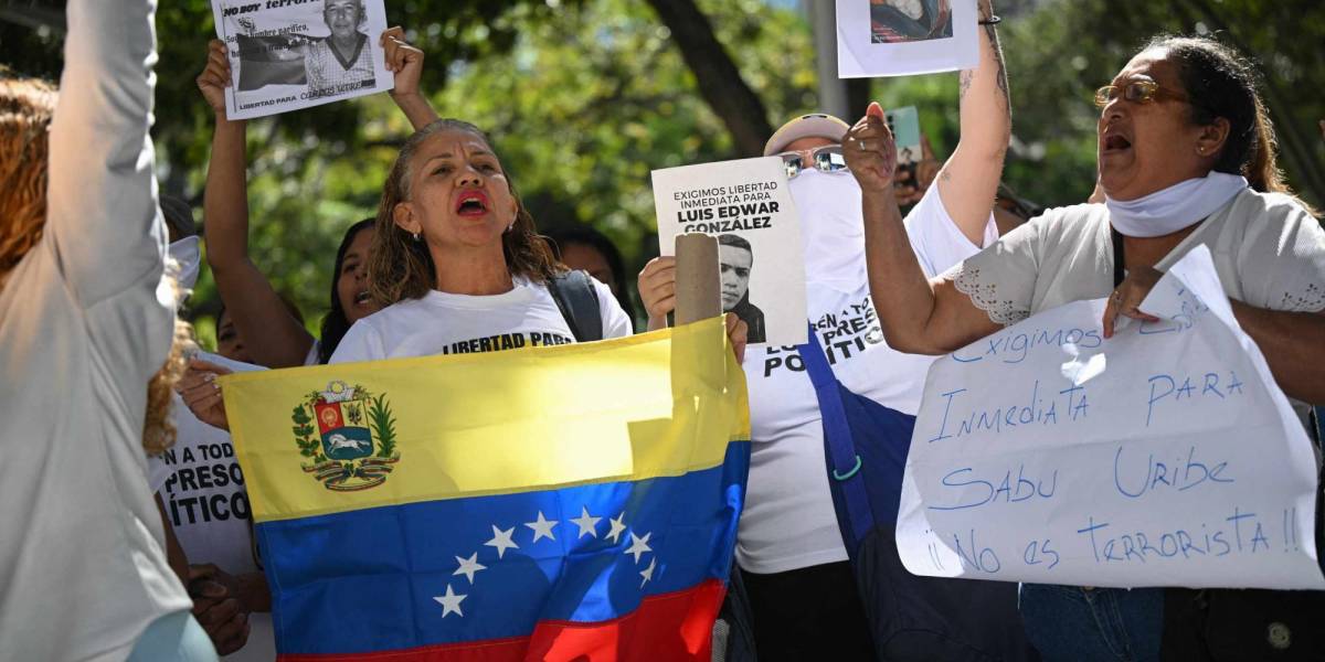 Venezuela supera las 900 excarcelaciones de presos por crisis poselectoral