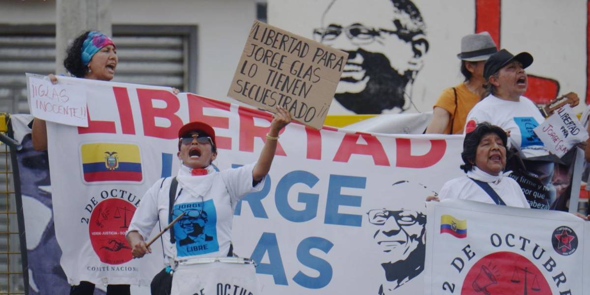 Jorge Glas es visitado por una misión de la CIDH en la cárcel La Roca, en Guayaquil