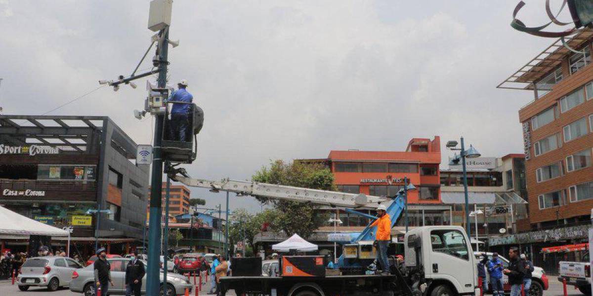 Quito | 18 concejales aprueban la instalación de alarmas comunitarias para la seguridad en sus barrios