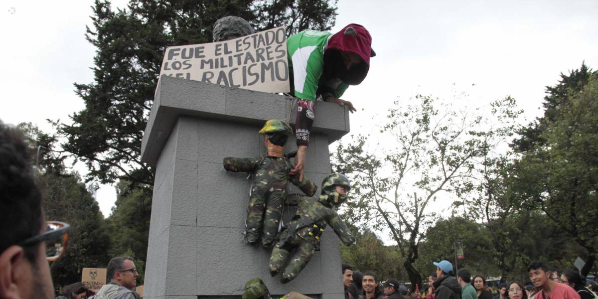 A casi un año del conflicto armado interno, el rol de las Fuerzas Armadas vuelve a debate