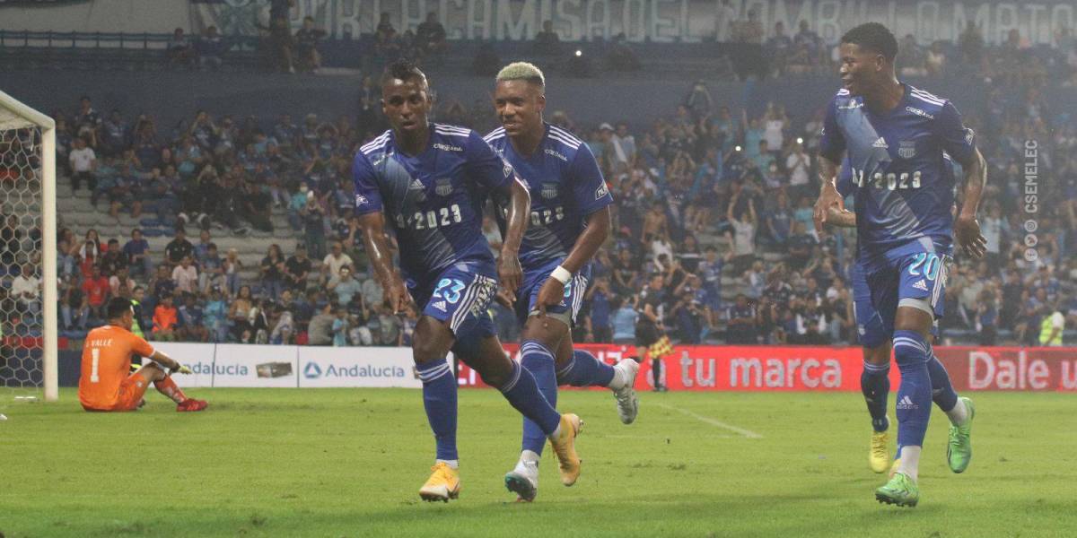 Emelec gana en la 'Explosión Azul'