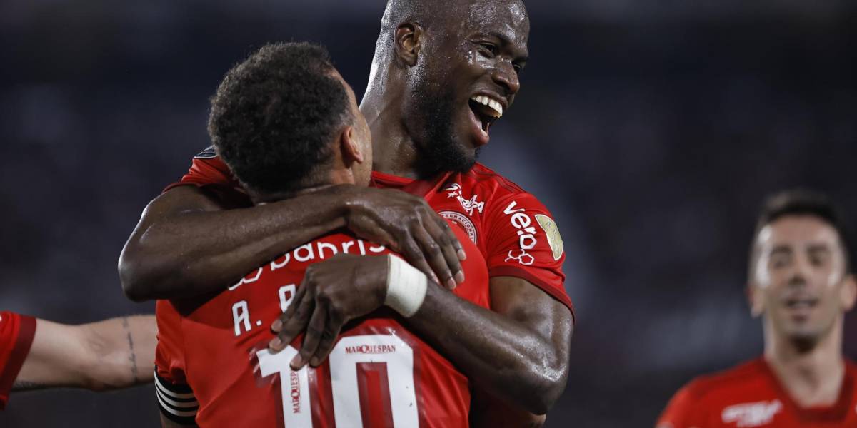 Enner Valencia anota su primer gol con el Inter de Porto Alegre aunque River Plate lo remontó por la Copa Libertadores