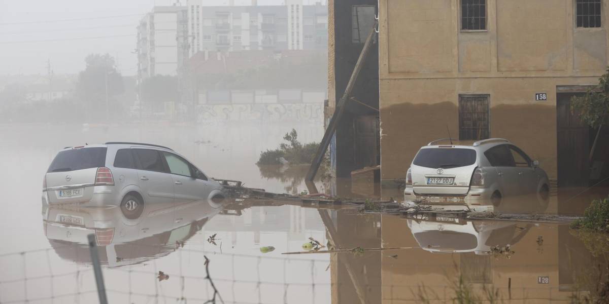 Por qué el aumento de la intensidad de las DANAS, el fenómeno meteorológico que causó la tragedia en España, es otra consecuencia del cambio climático