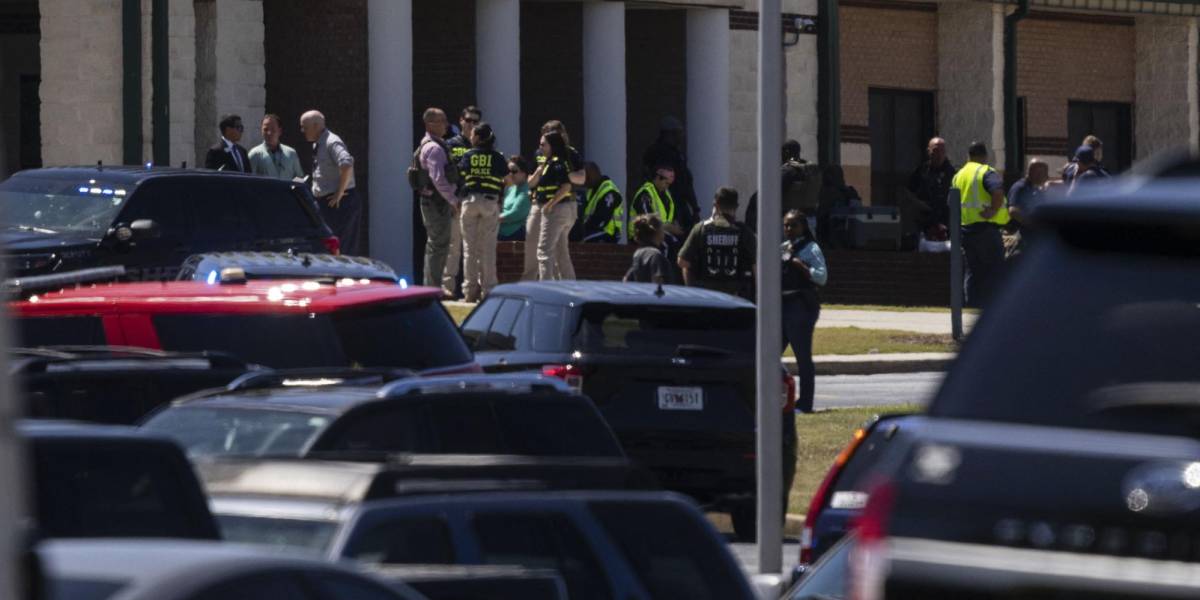 Un tiroteo en una escuela de Georgia deja cuatro personas muertas y más de 20 heridos