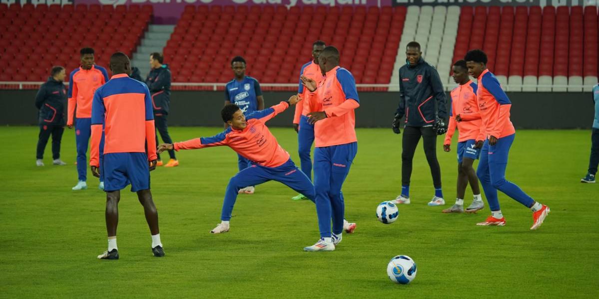 La selección de Ecuador ya tuvo su primer entrenamiento en Quito, previo a su duelo ante Perú