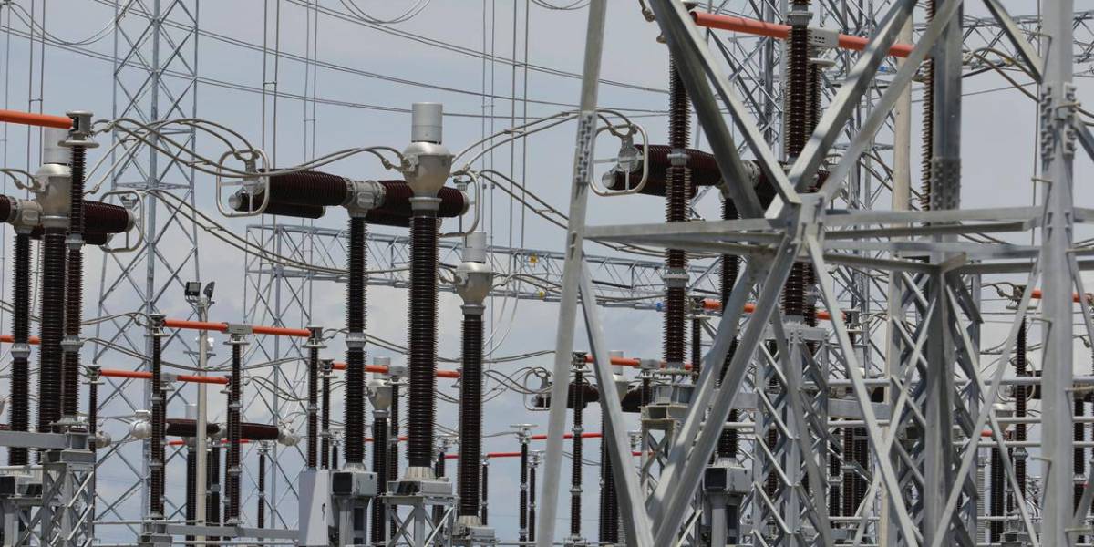 Colombia retomará la venta de energía a Ecuador; los cambios en la resolución fueron aprobados