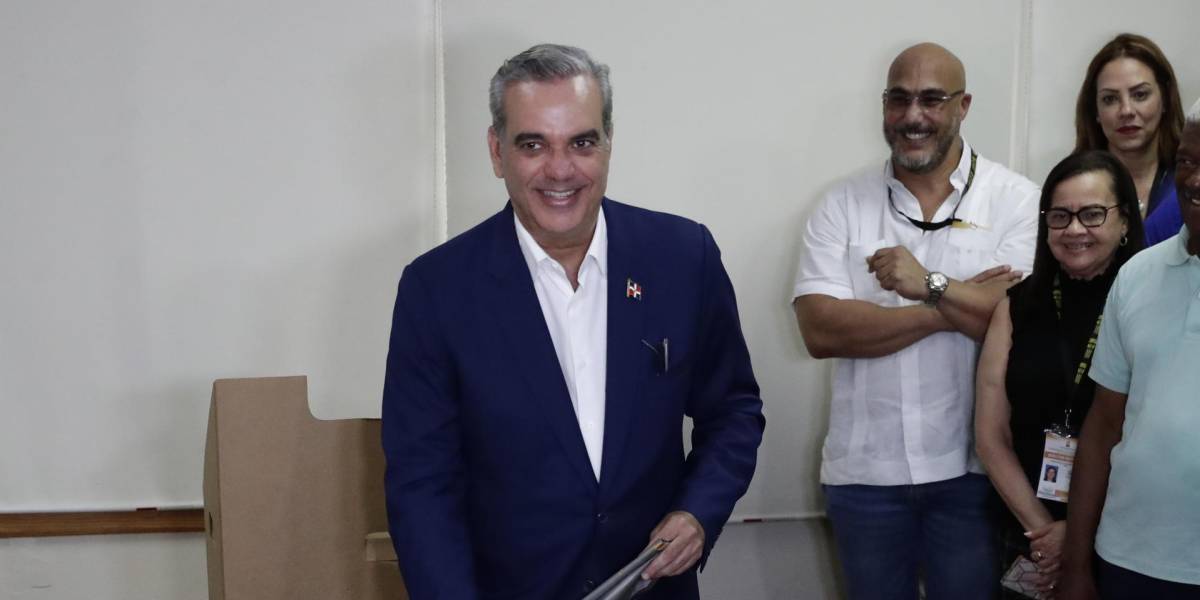 República Dominicana: Luis Abinader domina los resultados preliminares con un 59,24 % de votos