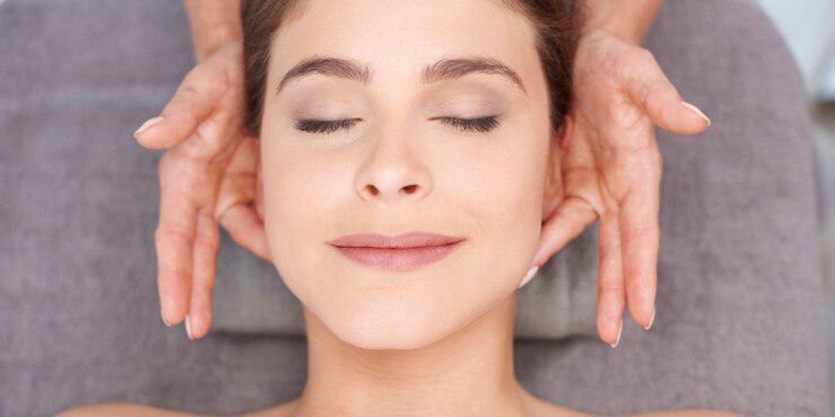 Eliminar la papada con yoga facial: ¿Una solución rápida o un compromiso a largo plazo?
