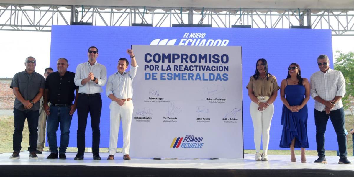 Esmeraldas: Gobierno firma compromiso por más de USD 21 millones para obras de reconstrucción