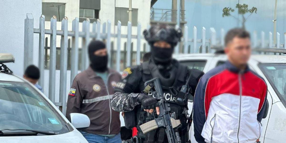 Tres presuntos integrantes de Los Tiguerones guardaban granadas en sus casas, en Guayaquil