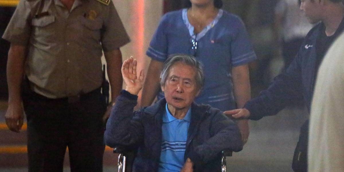 El expresidente peruano Alberto Fujimori está luchando por su vida, según su médico