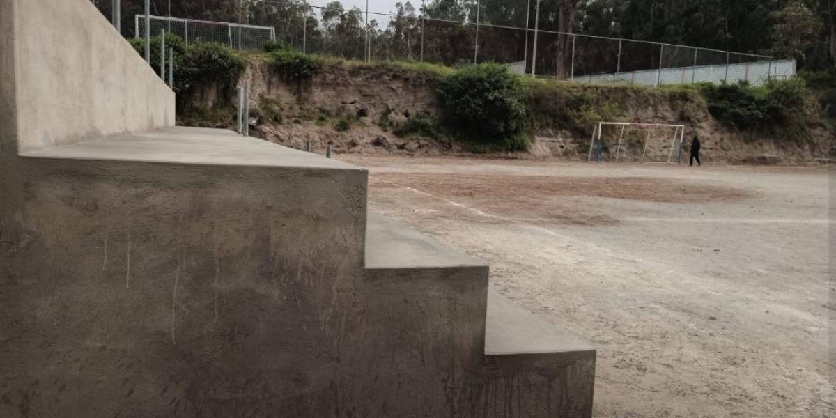 Un jugador de una liga barrial de fútbol fue baleado en La Roldós, en Quito