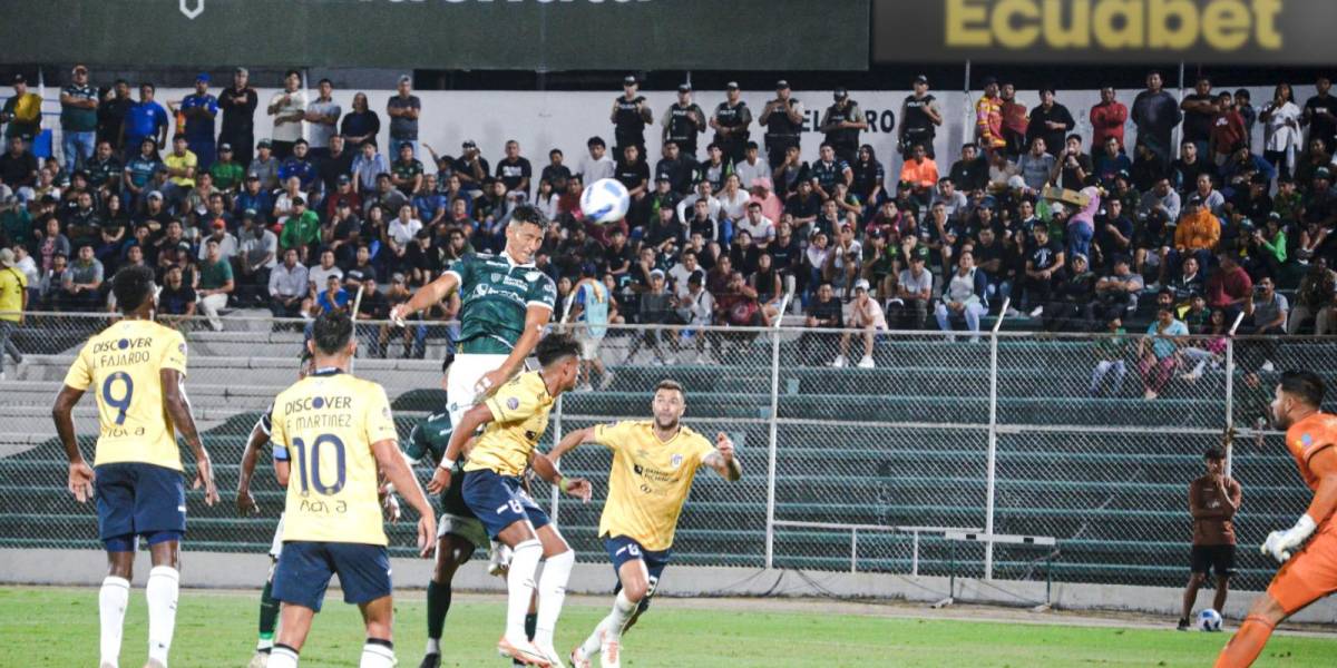 Orense y la Universidad Católica firman intenso empate en Machala