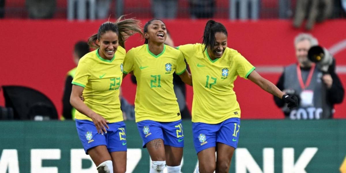 Mundial fútbol femenino: Brasil golea con triplete de Ary Borges en su debut