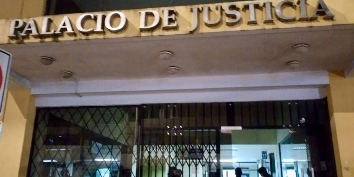 Las oficinas de dos jueces procesados en el Caso Plaga se allanaron en Santo Domingo