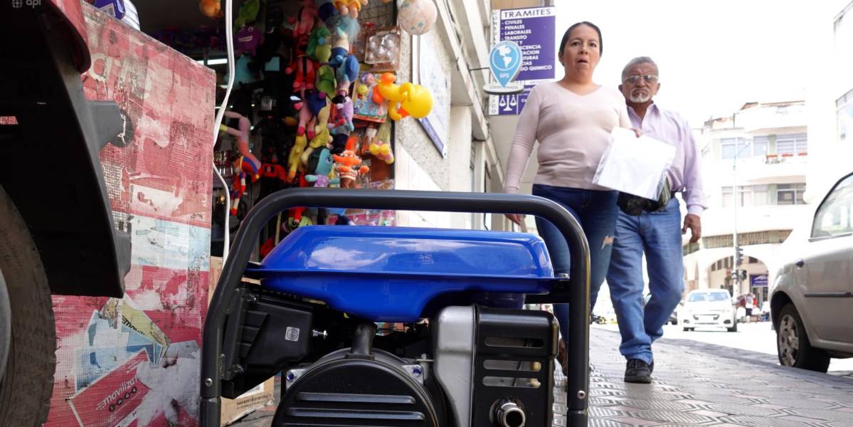 Planes de gobierno: los 16 candidatos apuestan por las energías renovables para superar la crisis eléctrica