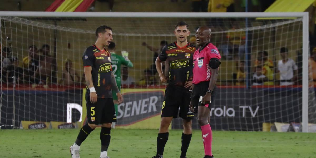 (VIDEO) El cruce de Fernando Gaibor y Augusto Aragón al finalizar Barcelona SC vs. Libertad