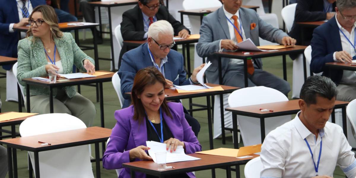 Concurso Contralor: secretario de la comisión pide nulidad de la sesión que proclamó los resultados del examen escrito