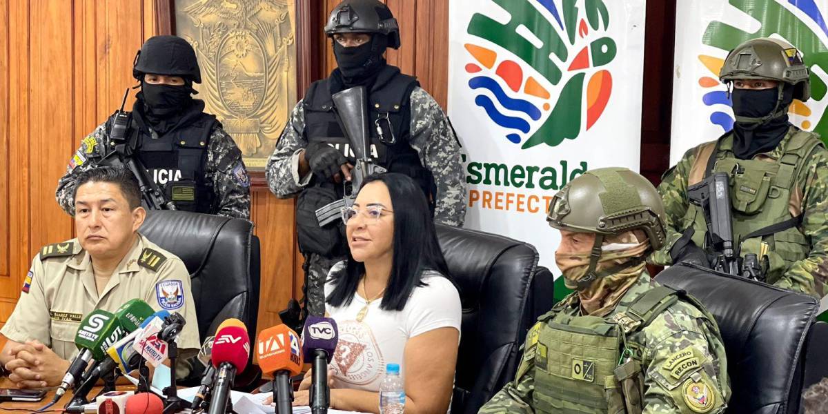 La prefecta de Esmeraldas culpa a un periodista por asesinatos de funcionarios