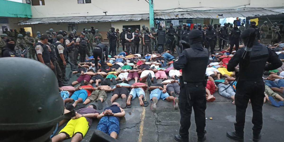 Los Ríos: Policía, Fuerzas Armadas y SNAI interviene la cárcel en una requisa sorpresa