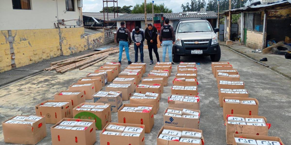 Quito: la Policía Nacional descubrió que en Pifo se almacenaba casi una tonelada de droga