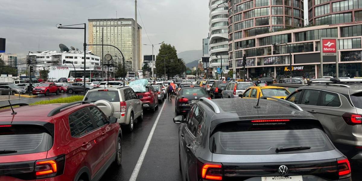 Caos vehicular en Quito por corte masivo de electricidad, este 19 de junio