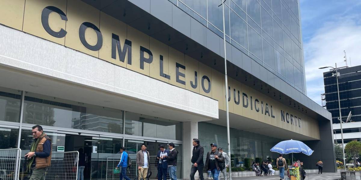 Los cobros excesivos de abogados abusivos encarecen el trámite judicial en Ecuador