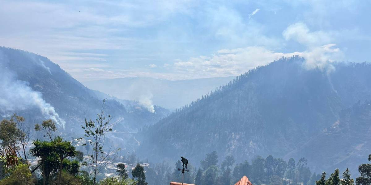 Incendios forestales en Quito: se reportan focos activos en el cerro Auqui, Guápulo, los barrios Bolaños y Bellavista