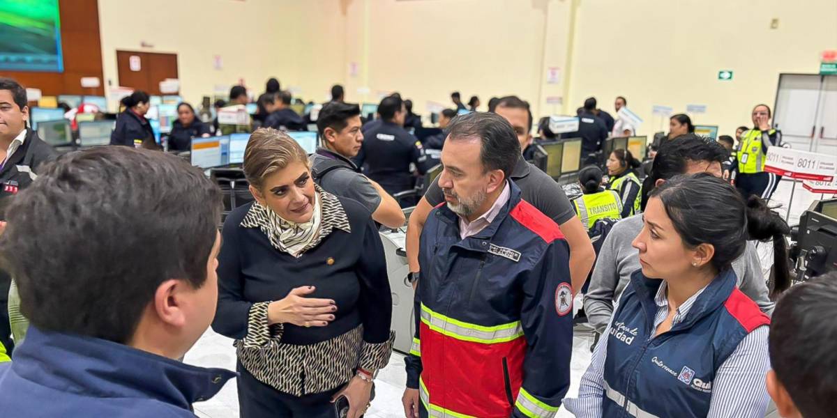 Más de 100 familias han sido evacuadas por los incendios forestales en Quito; cuatro permanecen activos